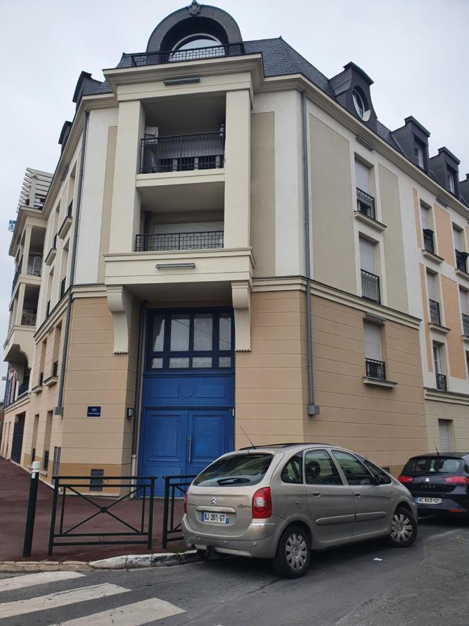 Apartamento Le Baron Le Blanc-Mesnil Exterior foto